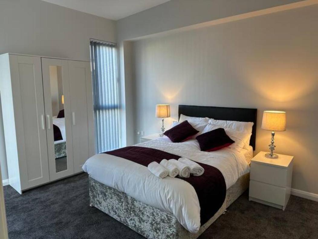Crystal Home Manchester Bagian luar foto