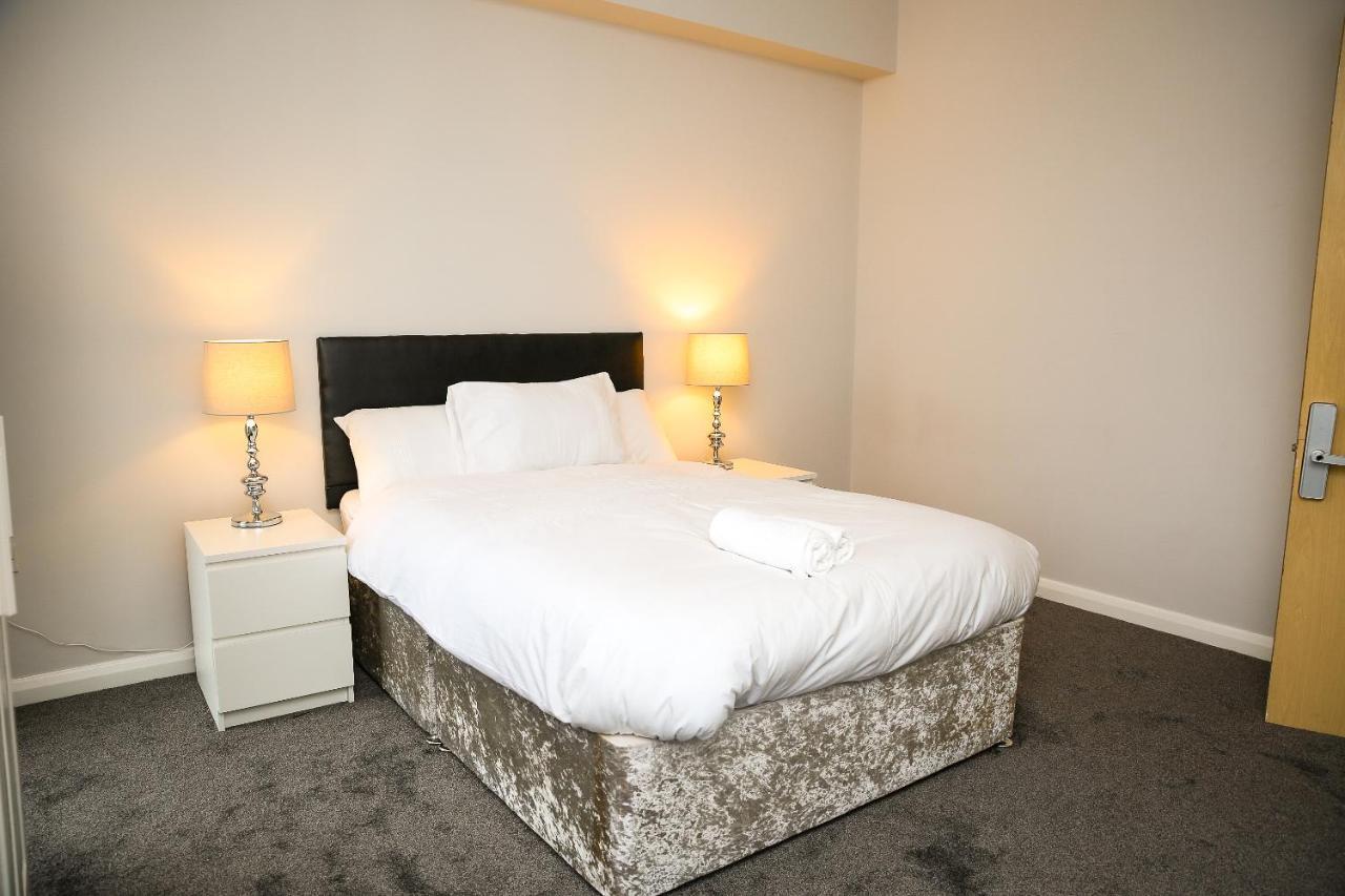 Crystal Home Manchester Bagian luar foto